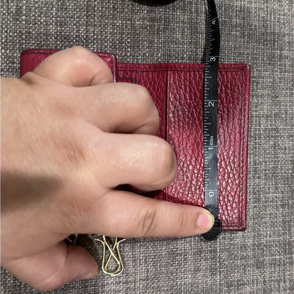 Gucci Authentic Marmont 6 key holder - Picture 13 of 17